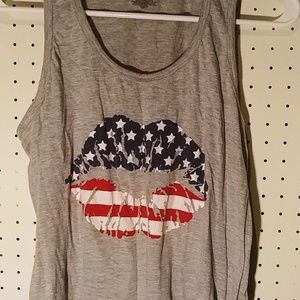 Gray tank with kiss